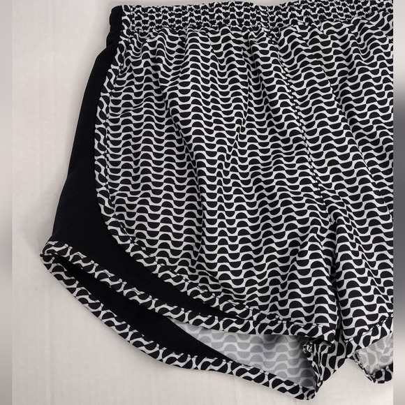 Nike Women's Lined Drawstring Dri-Fit Active Running Athletic Shorts Size XS - Picture 3 of 13